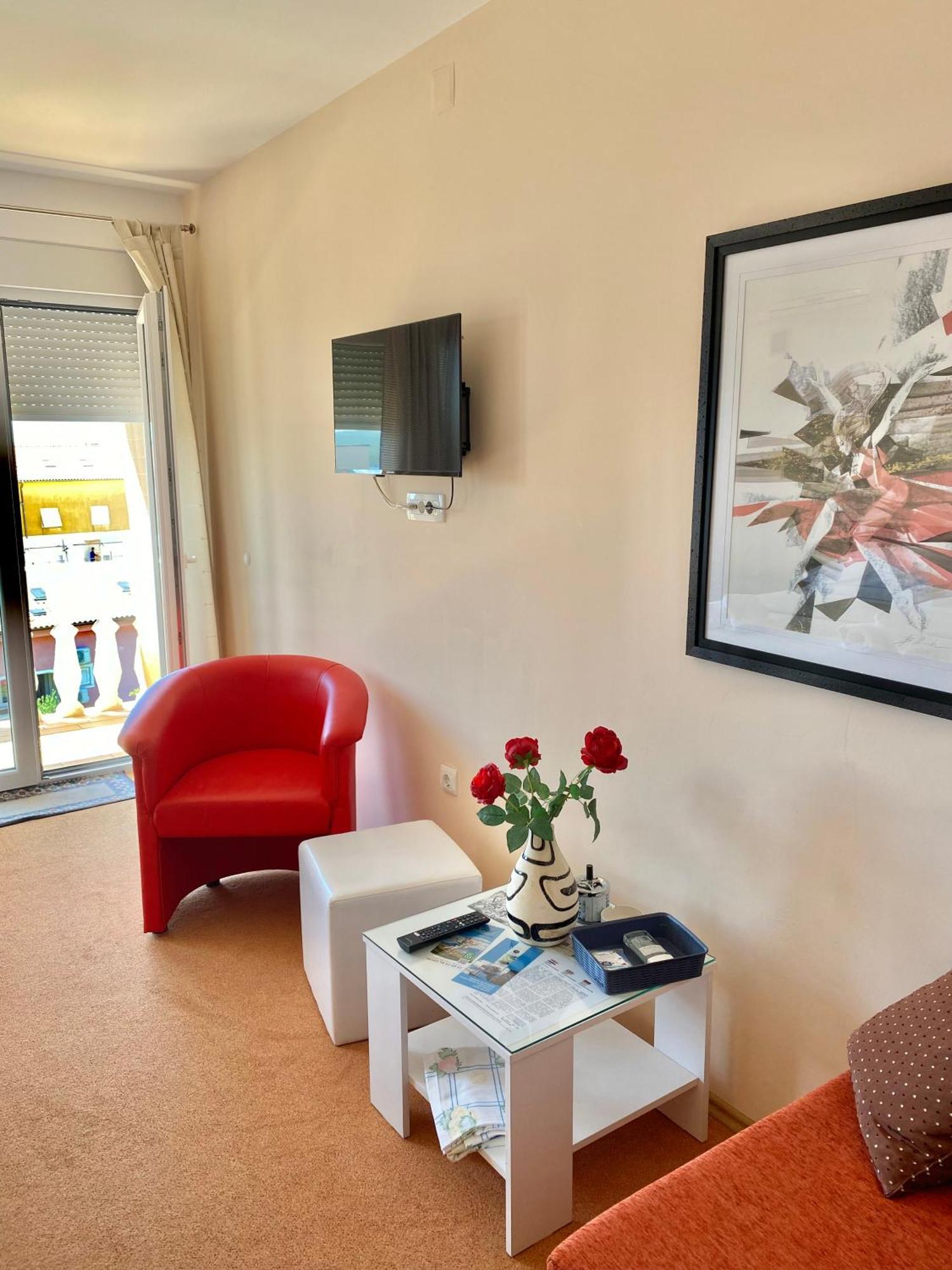 Family Apartments Vesna- 100 M Beach -Center Crikvenica Luaran gambar