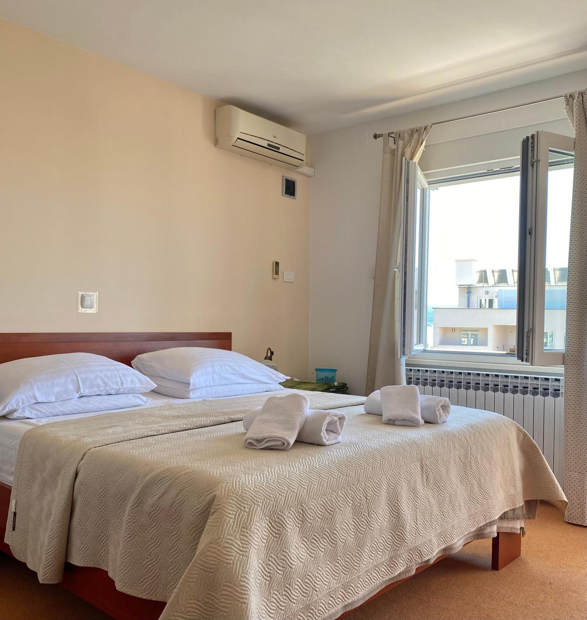 Family Apartments Vesna- 100 M Beach -Center Crikvenica Luaran gambar
