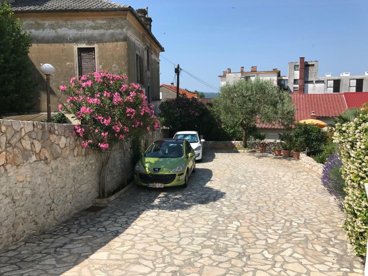 Family Apartments Vesna- 100 M Beach -Center Crikvenica Luaran gambar