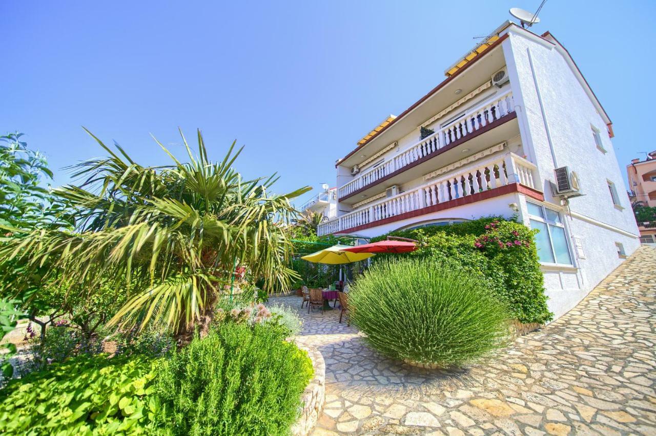 Family Apartments Vesna- 100 M Beach -Center Crikvenica Luaran gambar
