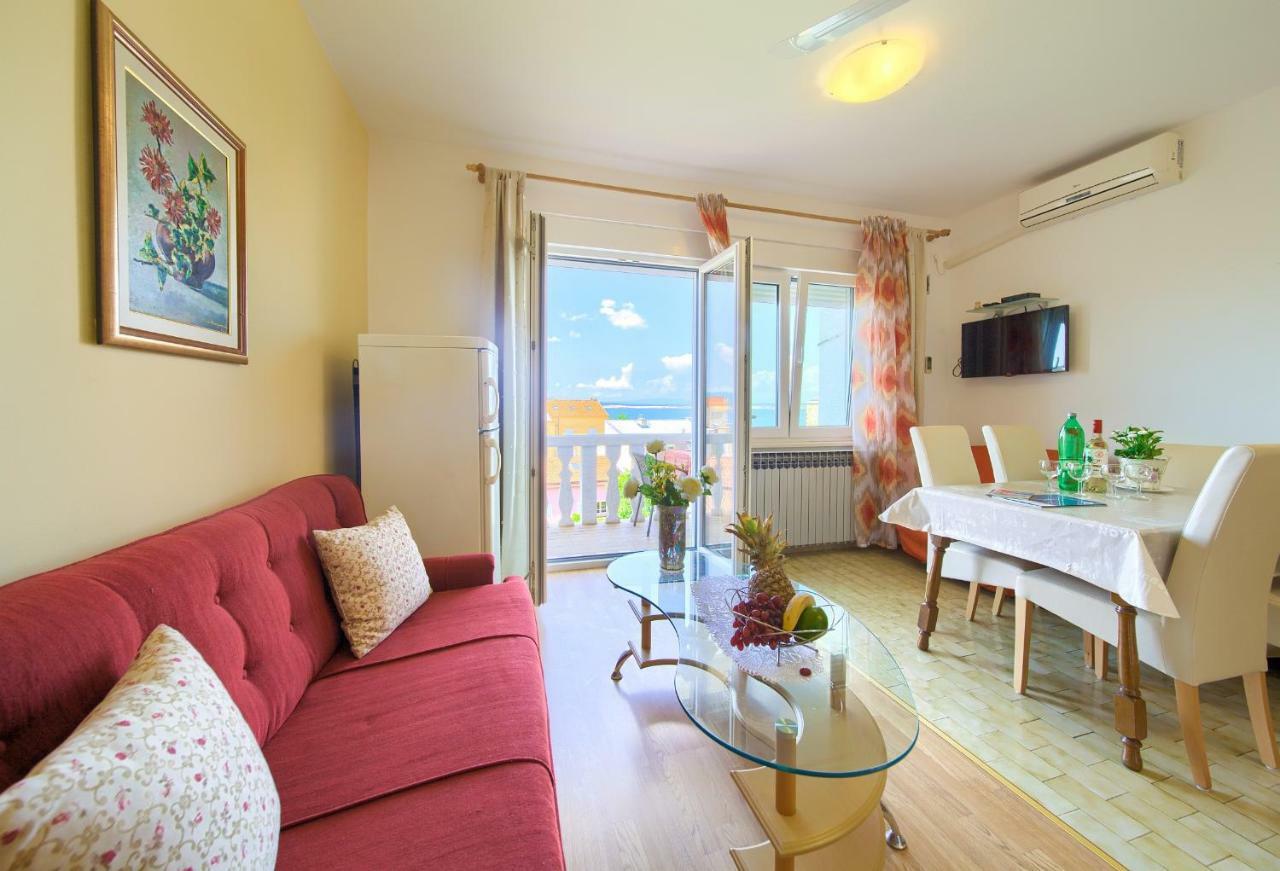 Family Apartments Vesna- 100 M Beach -Center Crikvenica Luaran gambar